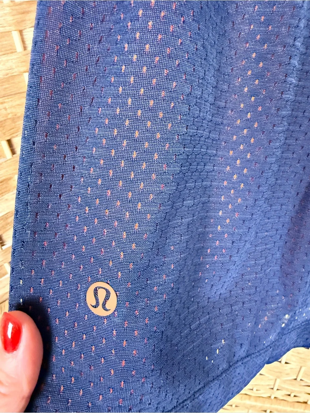 NWT Lululemon Double-Layered Mesh Mid-Rise Shorts XS